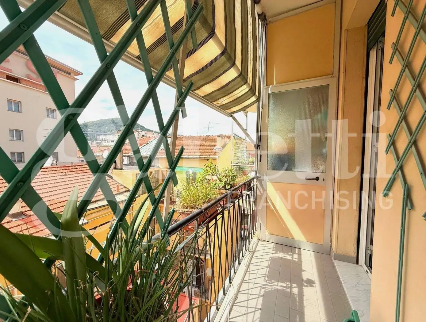 Appartamento in vendita a Imperia