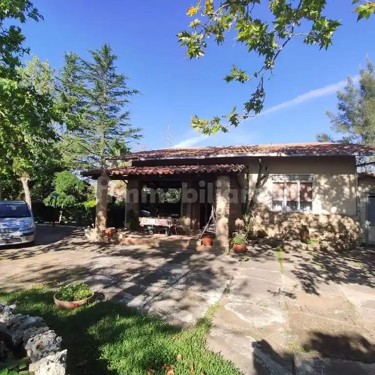 Villa in vendita a Caltagirone