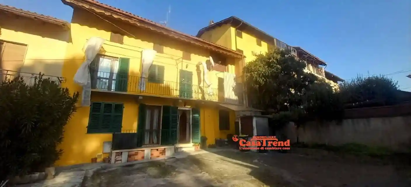 Casa indipendente in vendita a Gassino Torinese