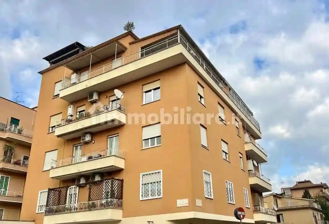 Bilocale via del Colle di Sant'Agata 22, Monte Mario - Trionfale, Roma - foto 4