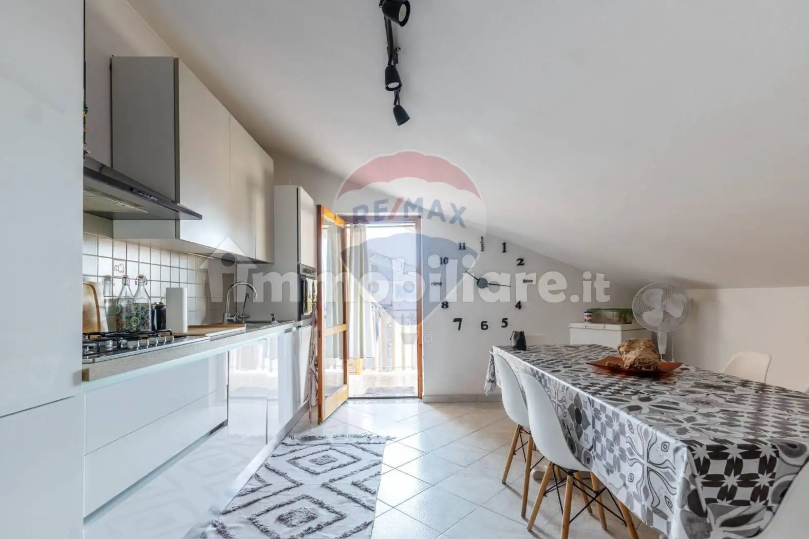 Quadrilocale via Santa Maria La Stella 95, Santa Maria La Stella, Aci Sant'Antonio - foto 2