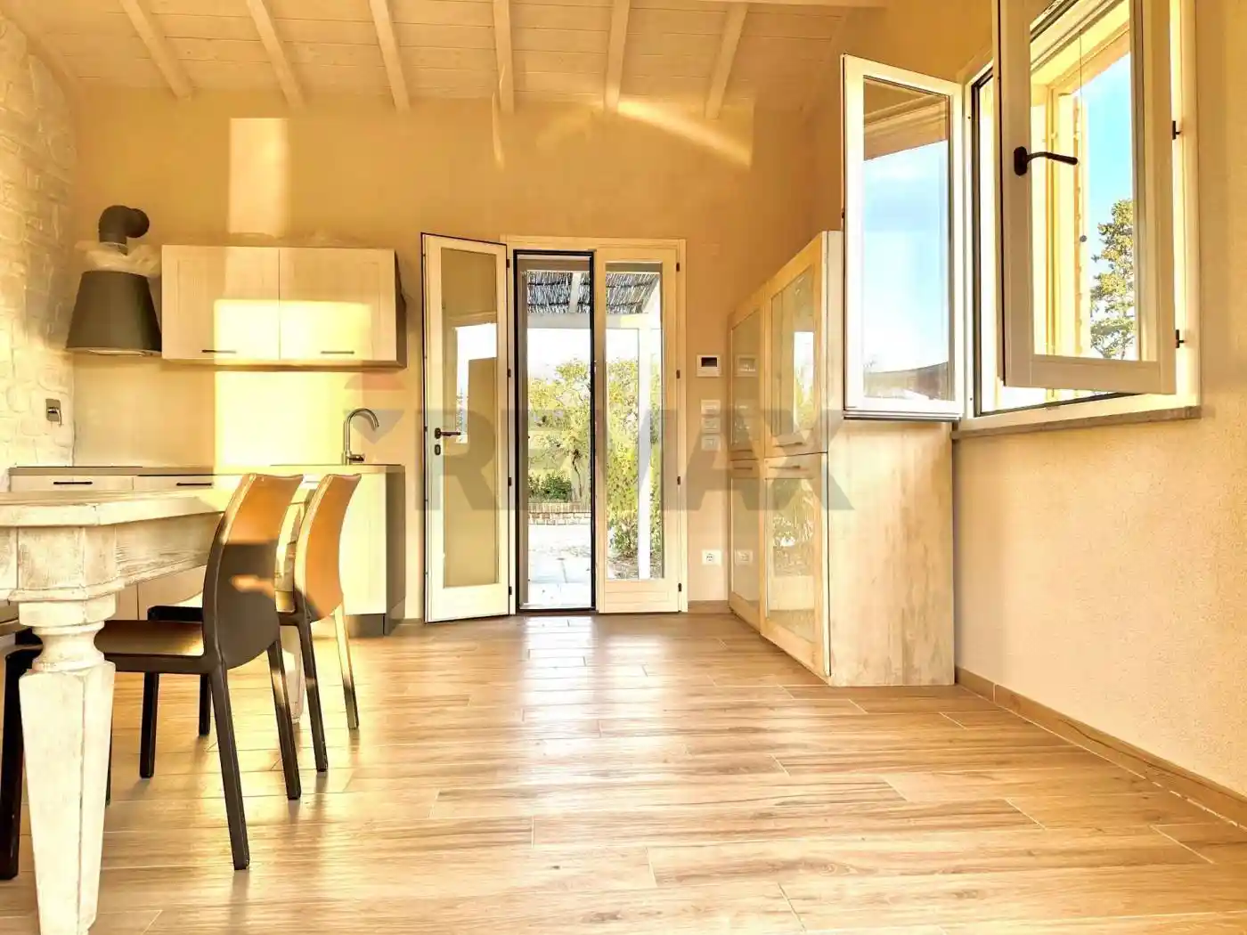 Casa indipendente in vendita a Campiglia Marittima