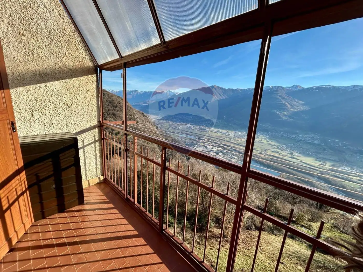 Appartamento in vendita a Rogno