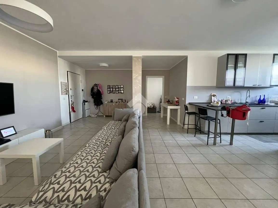 Trilocale via Berlinguer 7, Carugate - foto 3