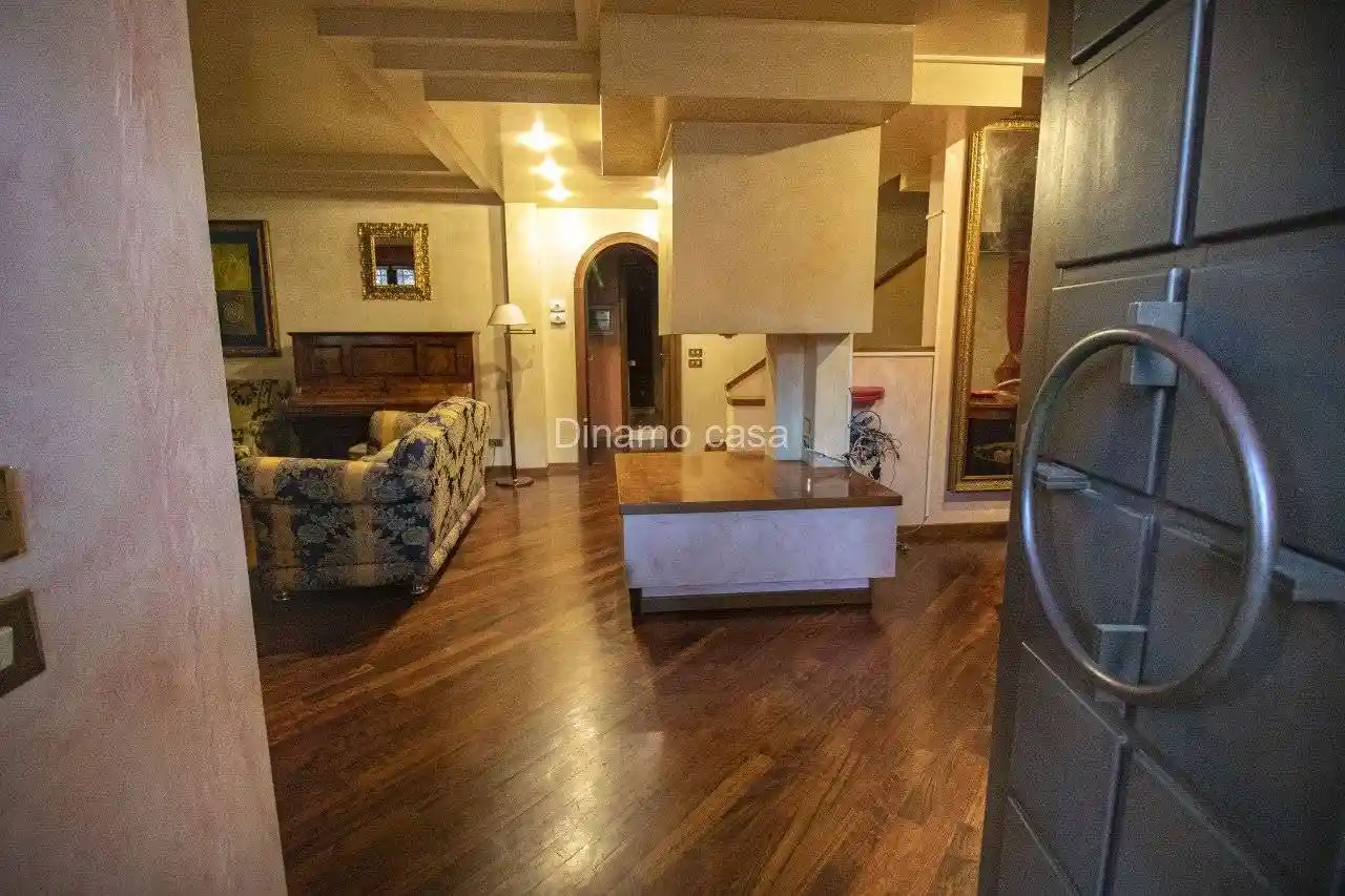 Villa unifamiliare, buono stato, 220 m², Santa Lucia, Prato - foto 2