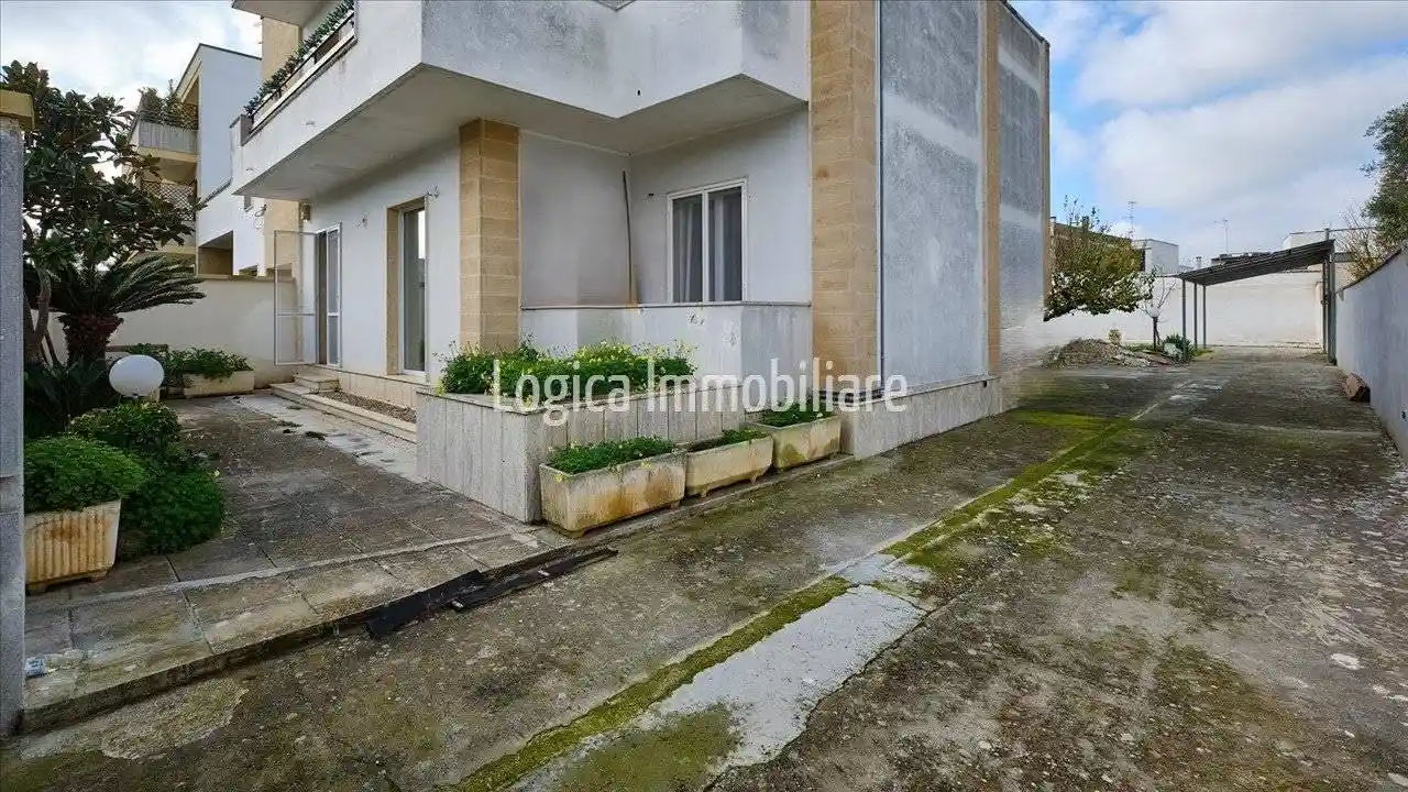 Appartamento via Santa Chiara, Centro, Cavallino - foto 4