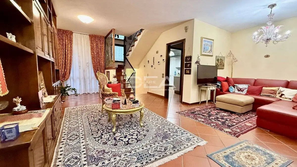 Villetta a schiera in vendita a Lucca