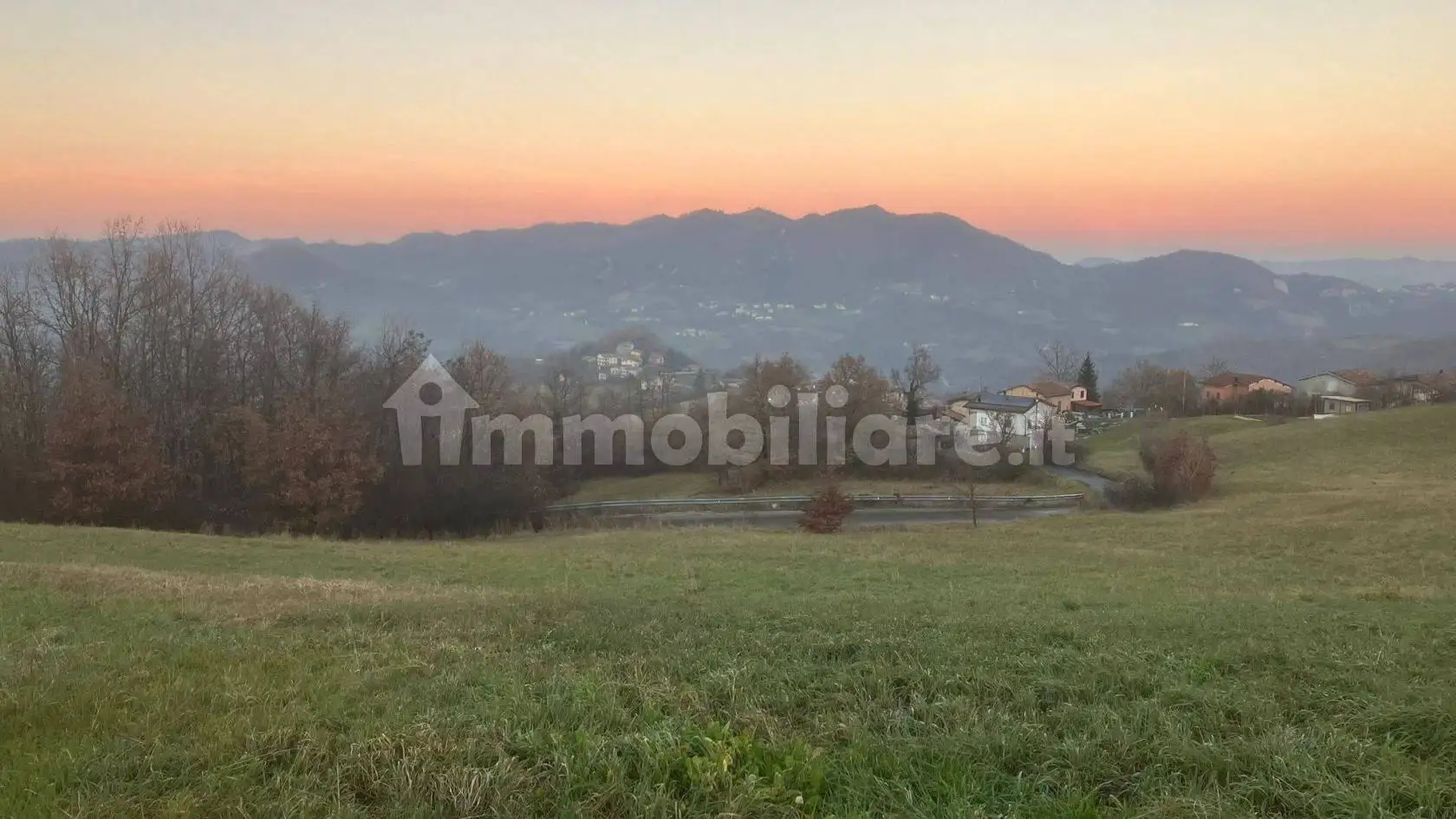 Casa indipendente in vendita a Vetto