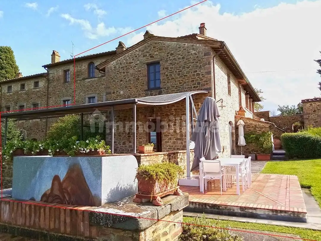 Villa in asta a Arezzo