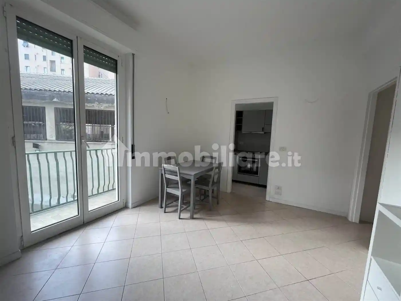 Bilocale via Val Bregaglia 14, Piazzale Siena, Milano - foto 4