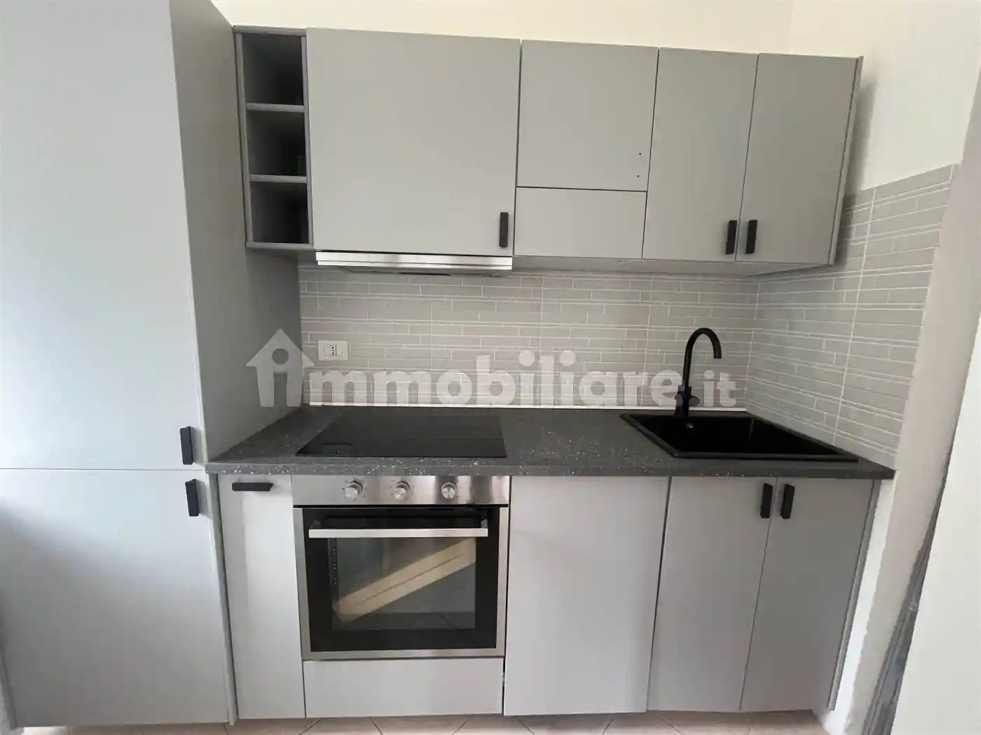 Bilocale via Val Bregaglia 14, Piazzale Siena, Milano - foto 5