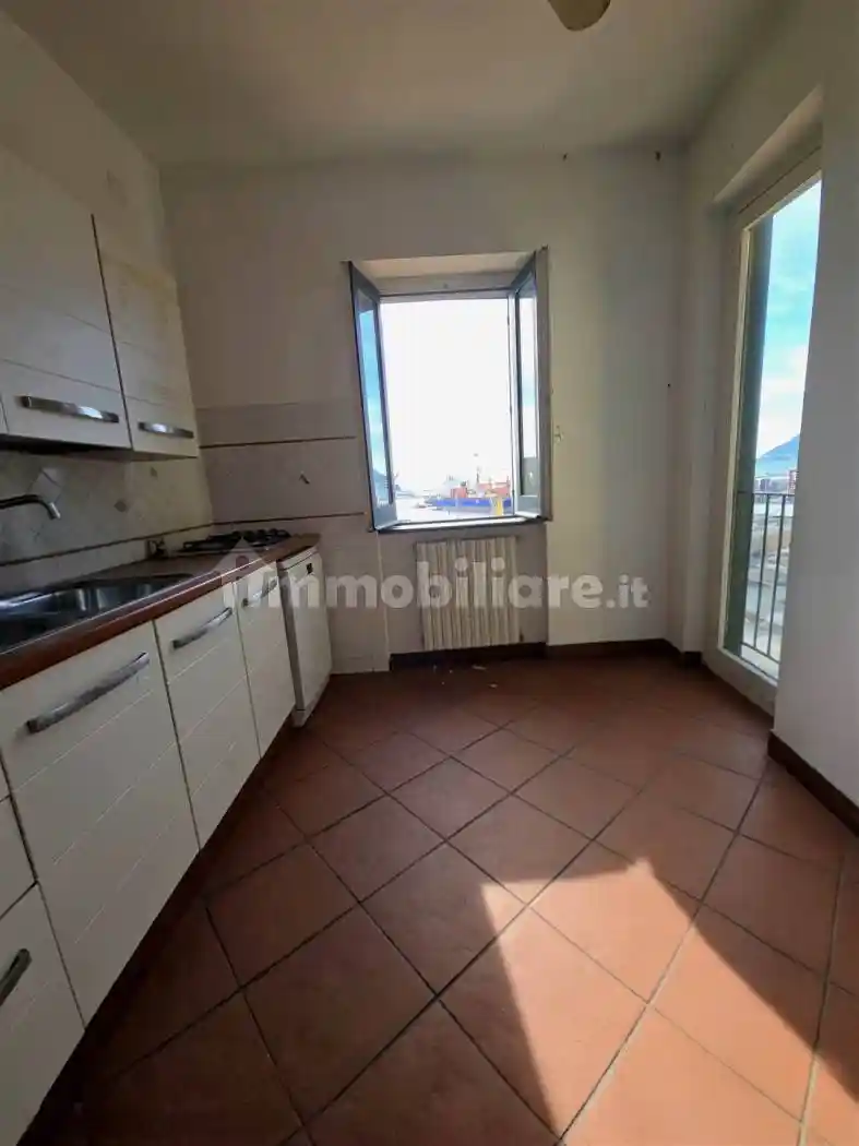 Appartamento via Benedetto Croce  44, Centro Storico - Teatro Verdi, Salerno - foto 5