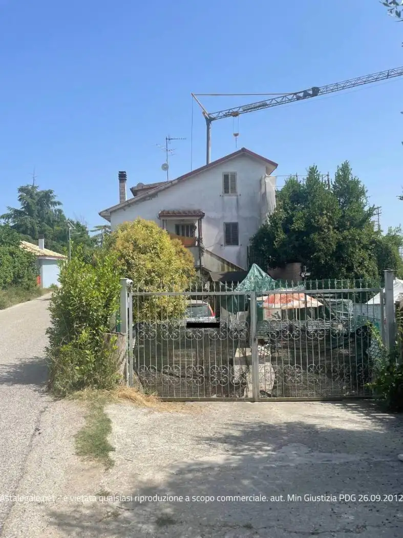 Appartamento in asta a Castorano