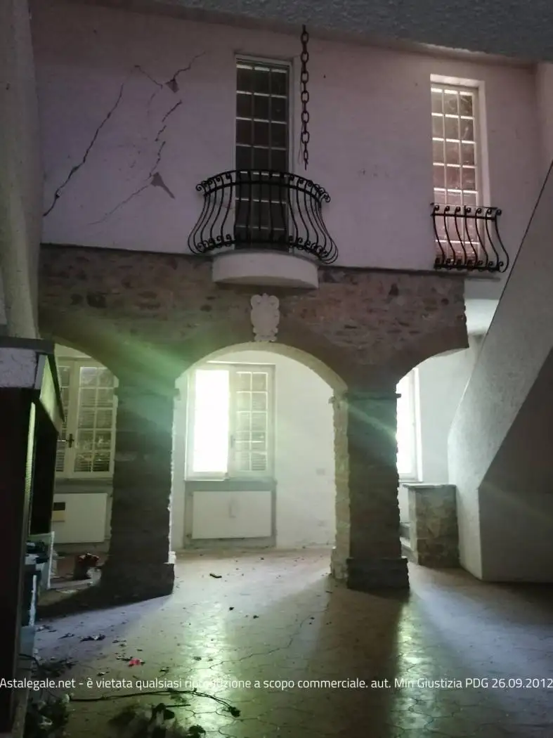 Appartamento in asta a Piozzano