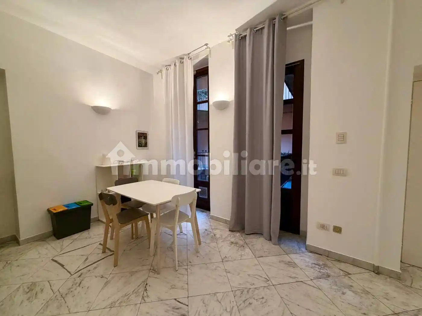 Bilocale via Agnello 19, Duomo, Milano - foto 3