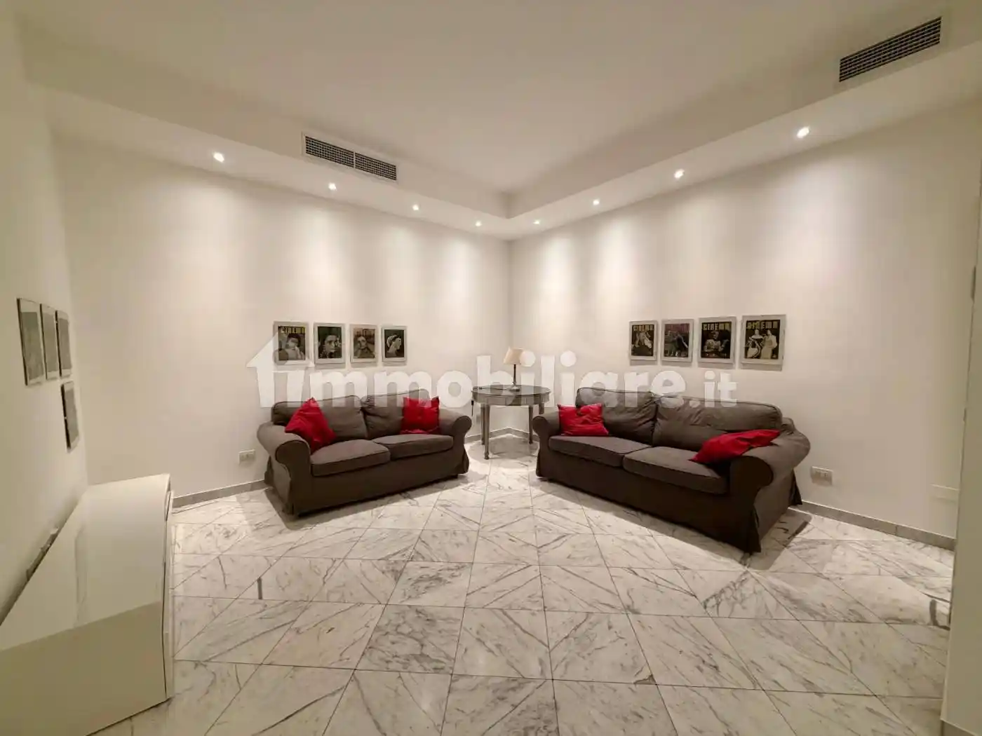 Bilocale via Agnello 19, Duomo, Milano - foto 5