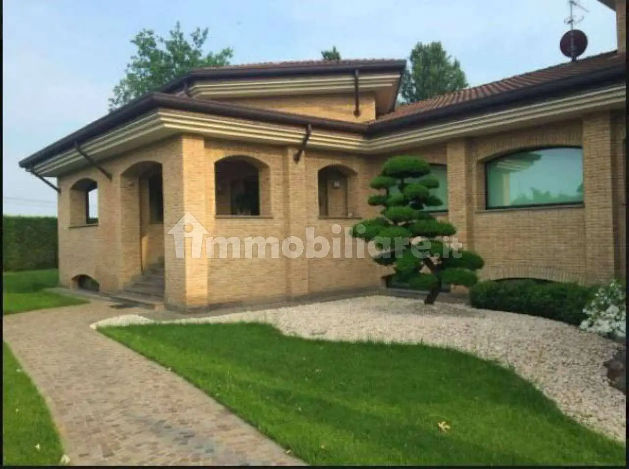 Villa in vendita a Mezzago