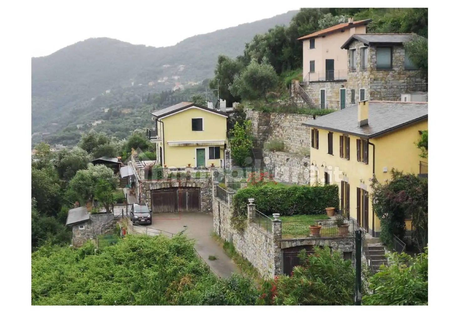 Villetta a schiera in asta a Rapallo