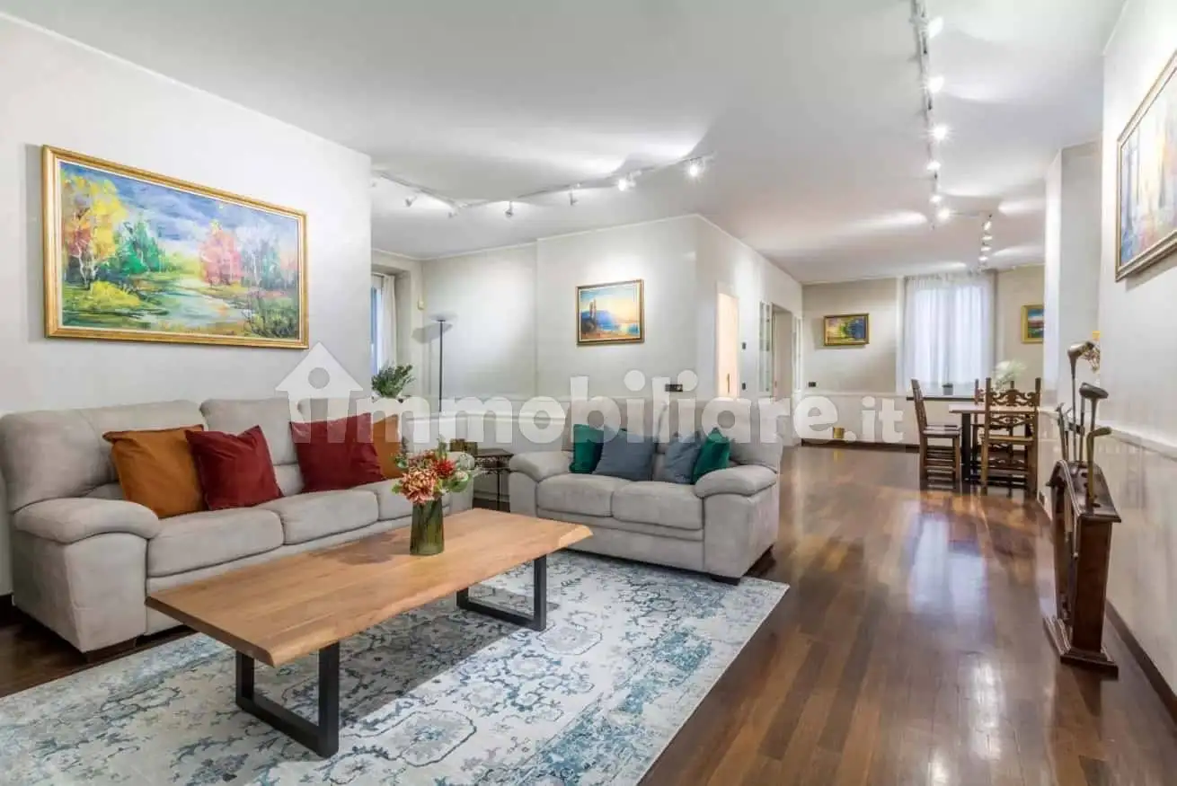 Trilocale via Vittorio Emanuele II, Cernobbio - foto 2