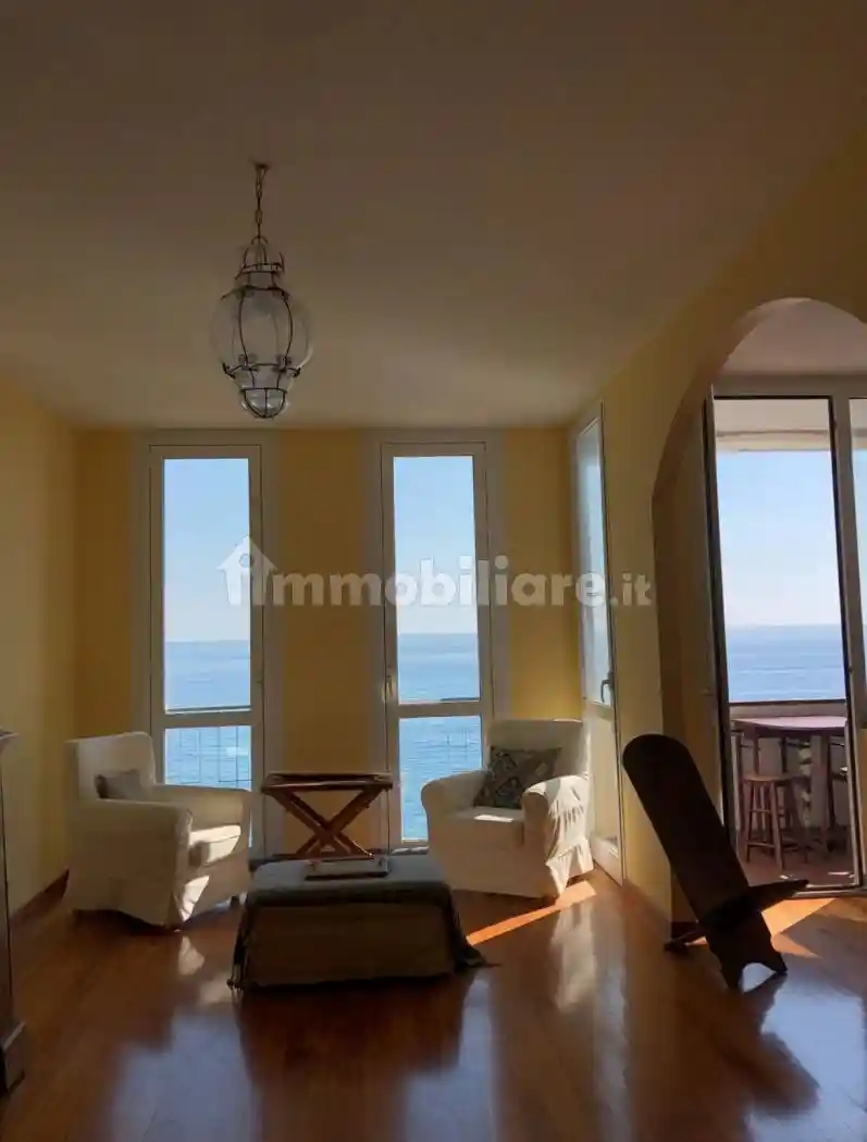 Bilocale via P. Mancini, Centro, Deiva Marina - foto 2