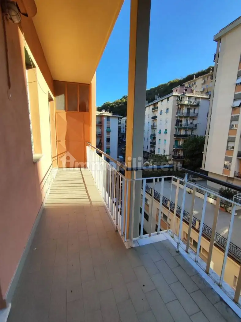 Appartamento in vendita a Genova