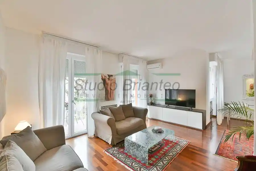 Trilocale via Cesare Correnti, Consonno - Bivio, Seregno - foto 2