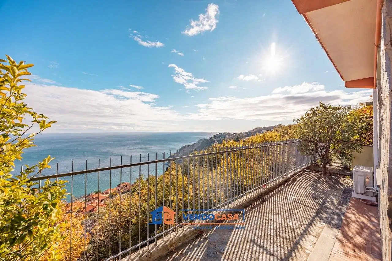 Appartamento in vendita a Bergeggi