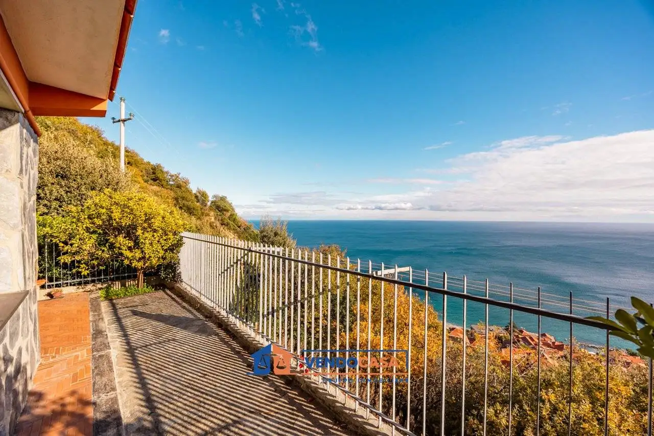 Trilocale via de Negri 8, Bergeggi - foto 2