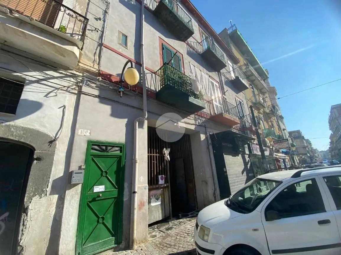 Appartamento in vendita a Napoli