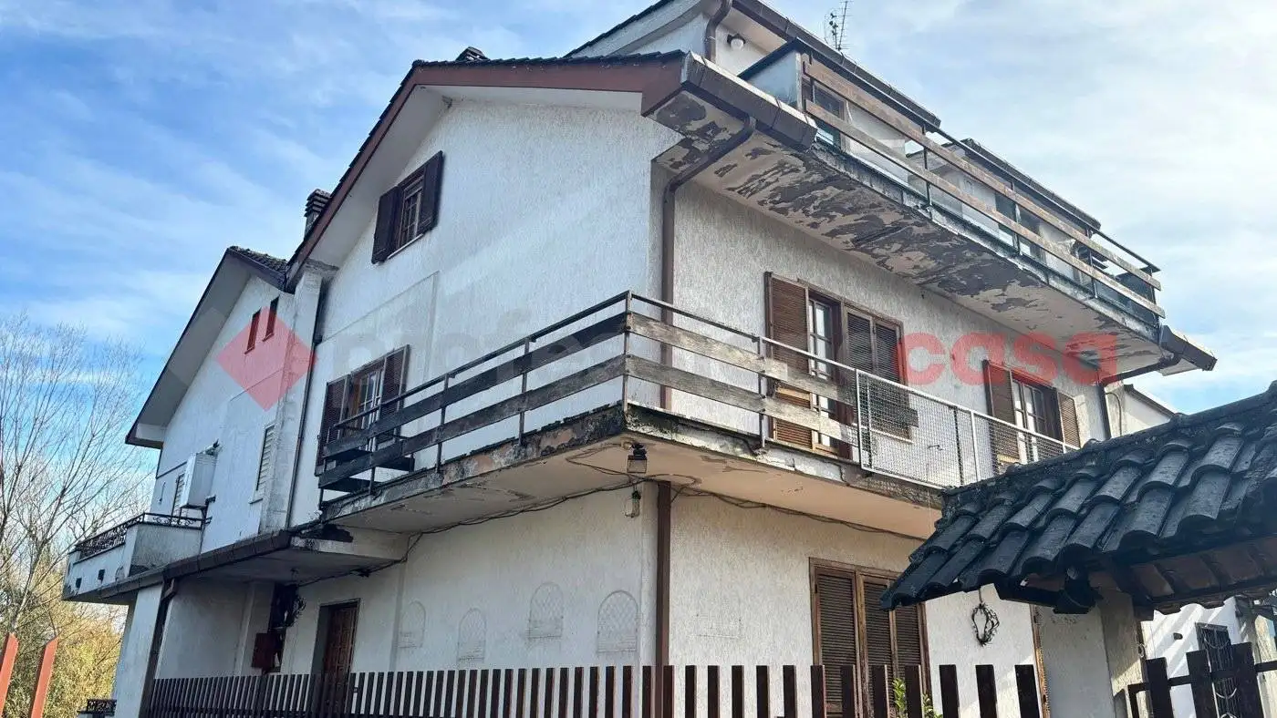 Villa plurifamiliare via Villini, 21, Alatri - foto 2