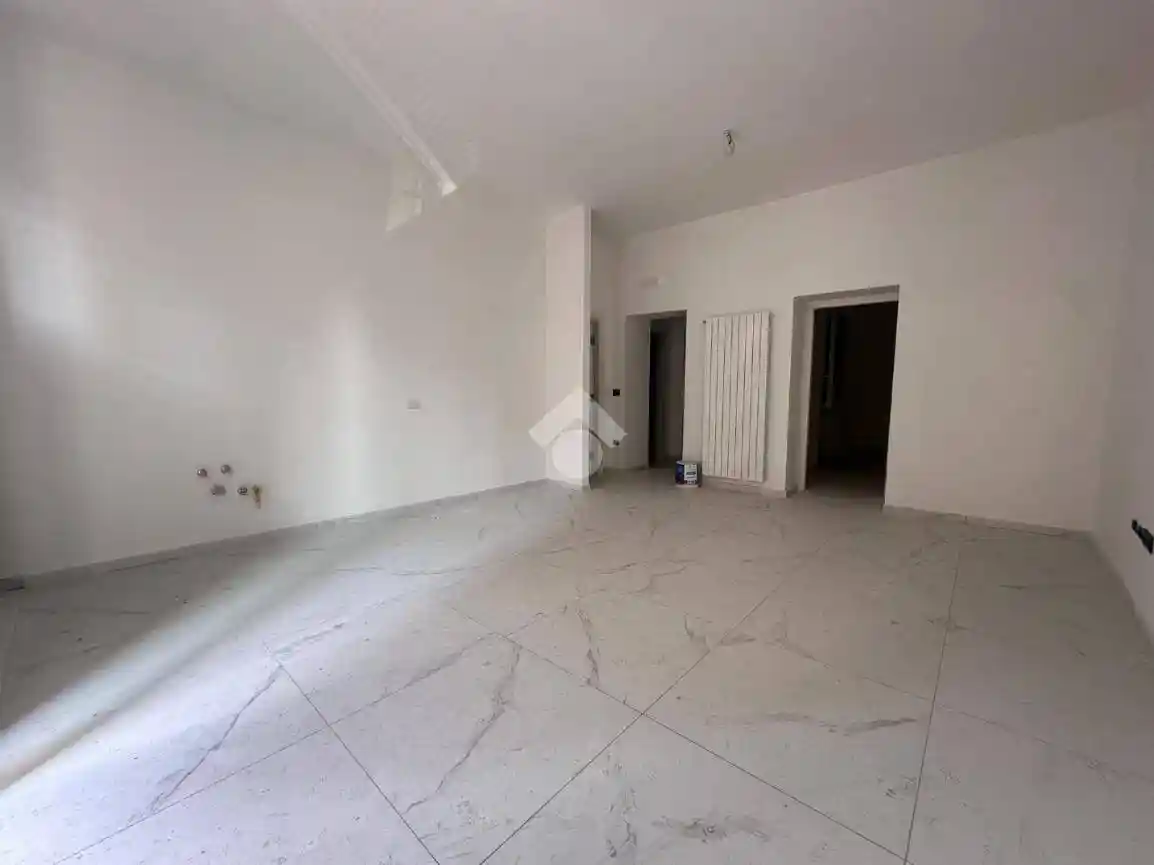 Trilocale via SS. Giovanni e Paolo 32, San Carlo All'Arena, Napoli - foto 3