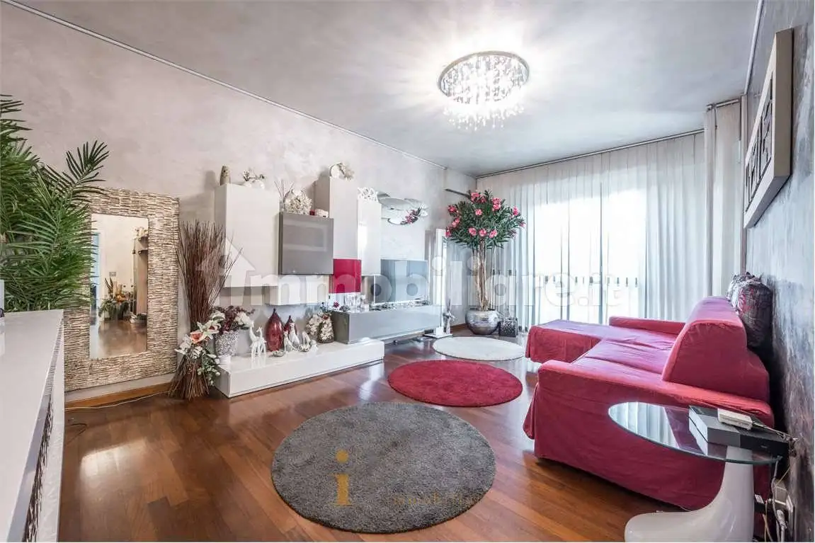 Appartamento in vendita a Modena