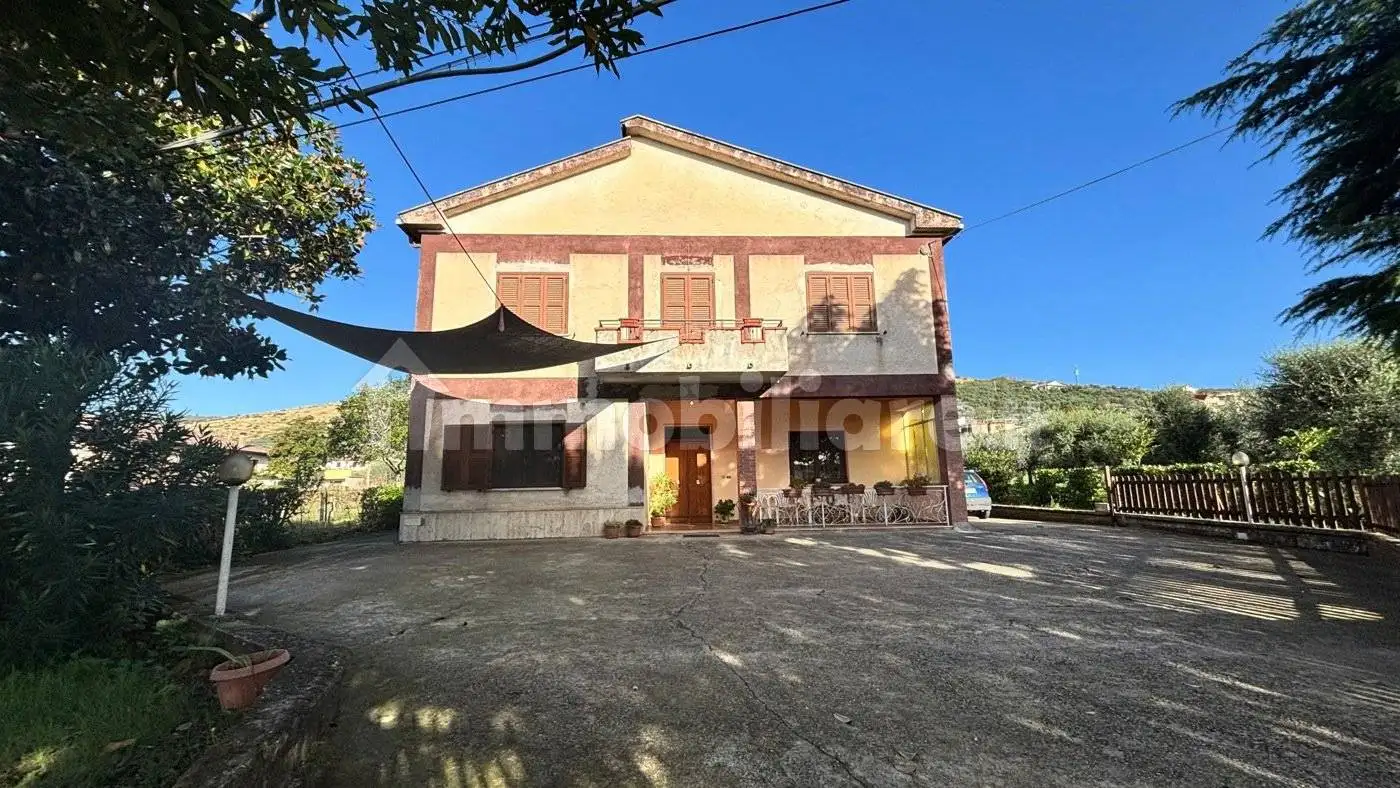 Casa indipendente in vendita a Alatri