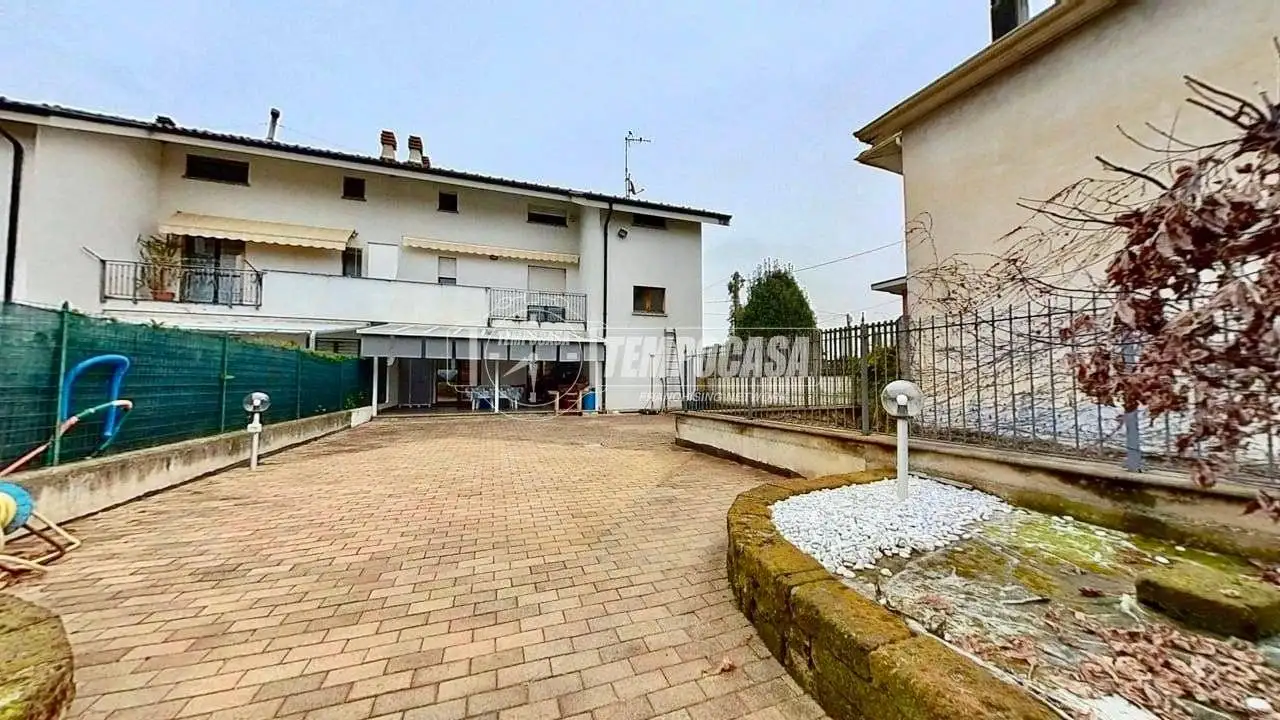 Villa in vendita a Robassomero