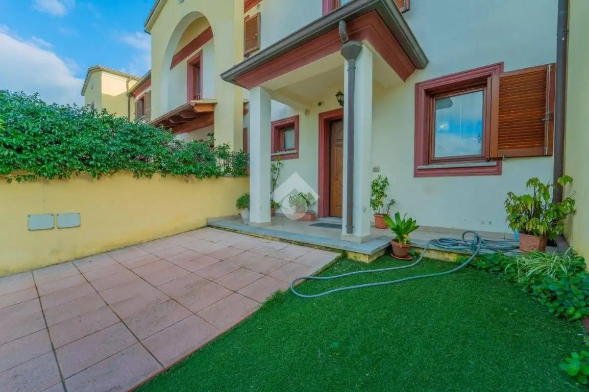 Villetta a schiera in vendita a Olbia