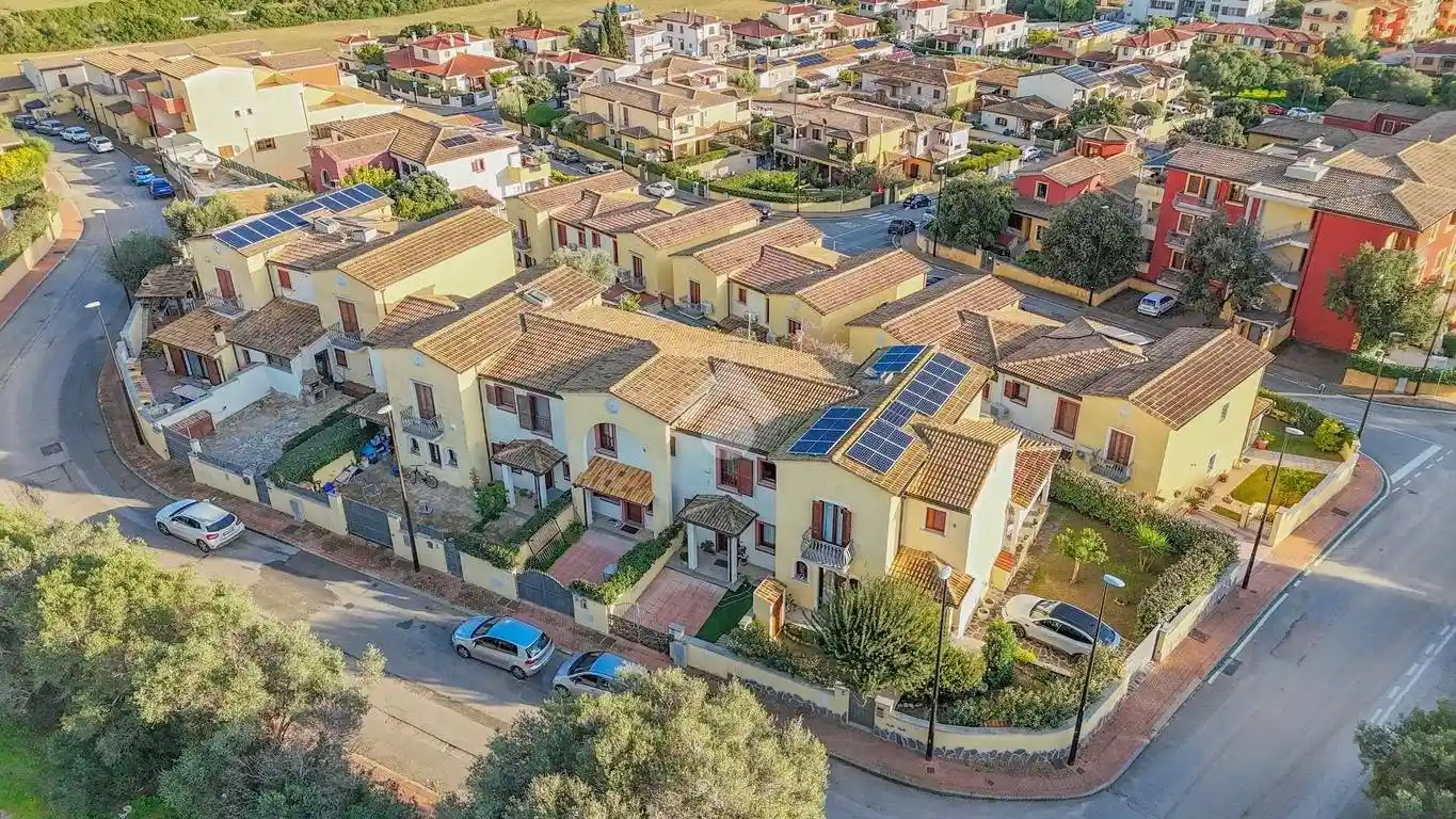 Villa a schiera via Eraclito 51, Viale Aldo Moro, Ospedale Vecchio, Olbia - foto 2