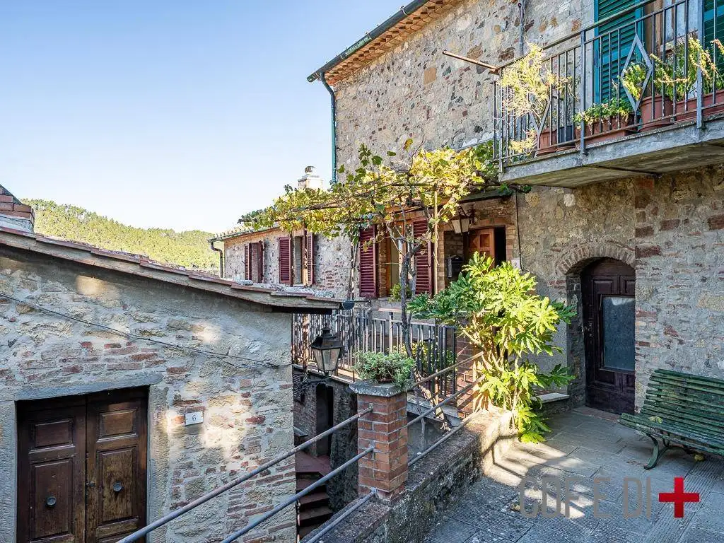 Appartamento in vendita a Castelnuovo di Val di Cecina