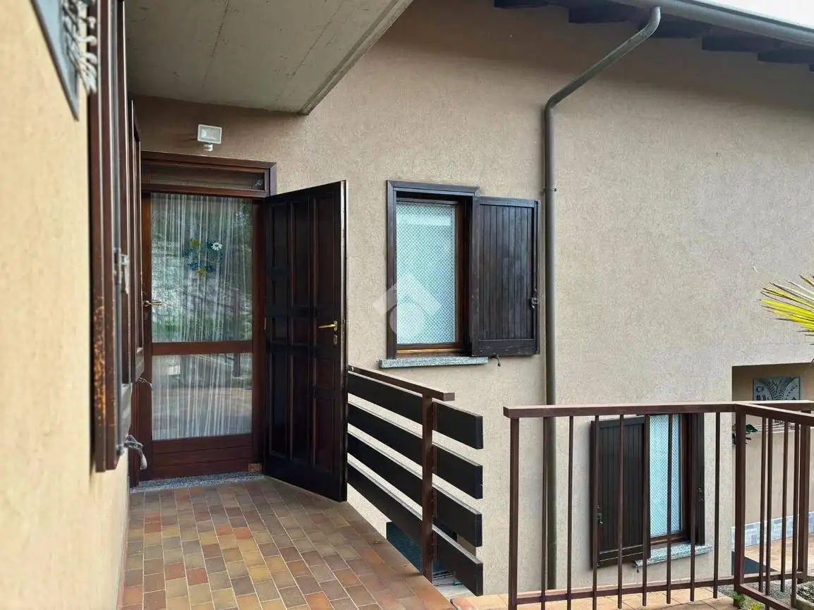 Villa a schiera via Monte Grappa 44, Bienno - foto 2