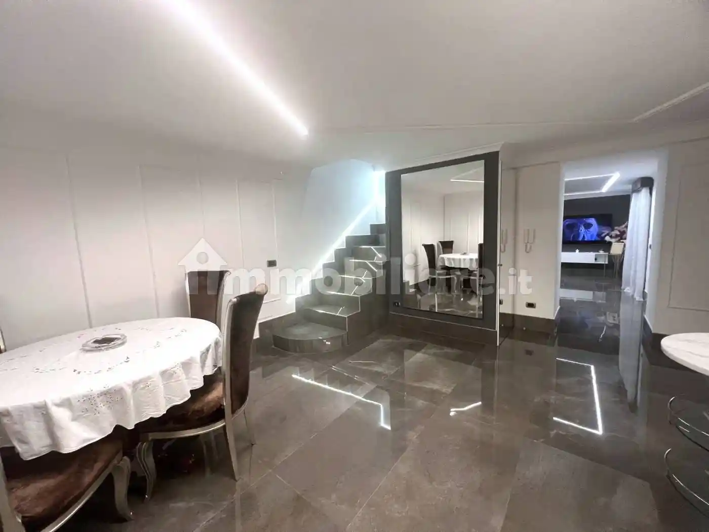 Quadrilocale via San Pantaleone 2, Quartieri Spagnoli, Napoli - foto 4