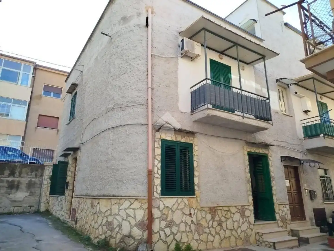 Appartamento in vendita a Palermo