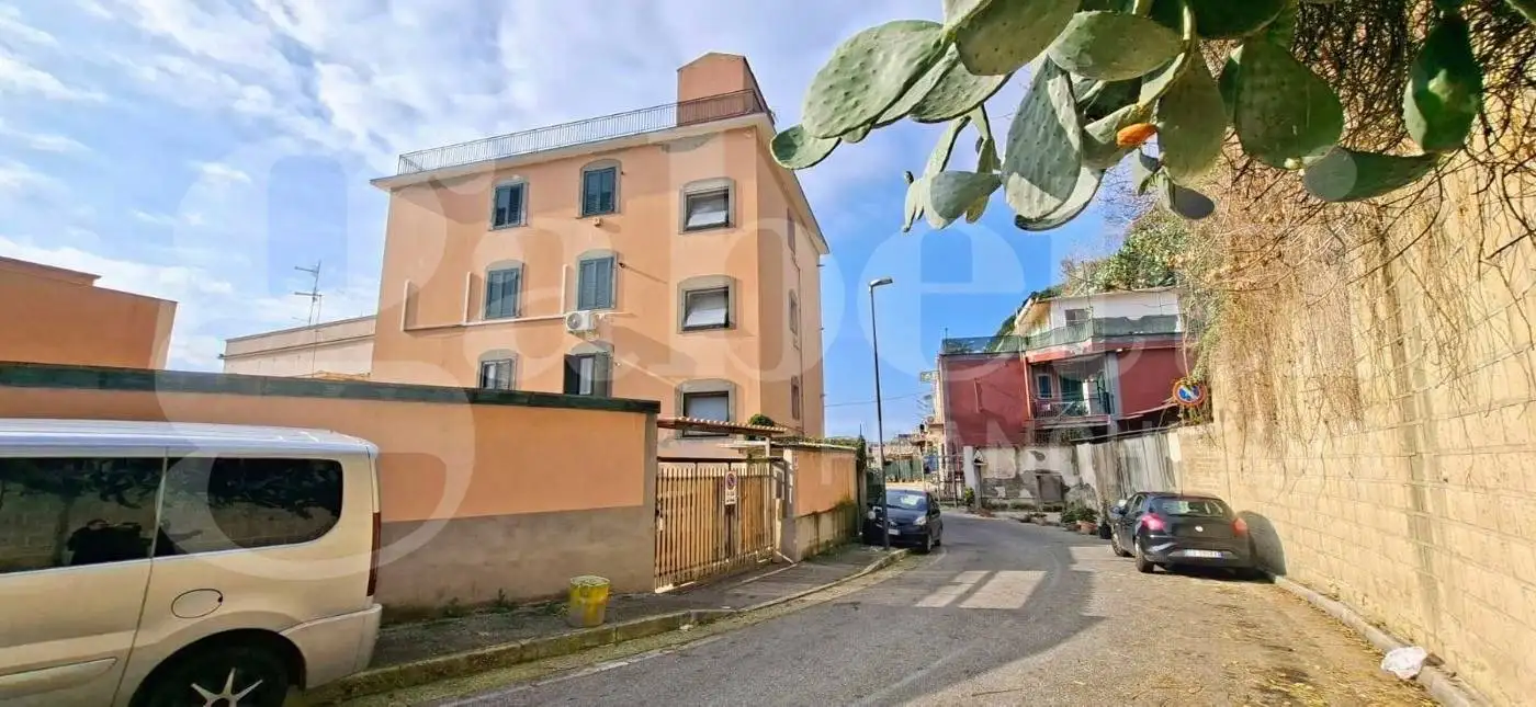 Appartamento in vendita a Pozzuoli