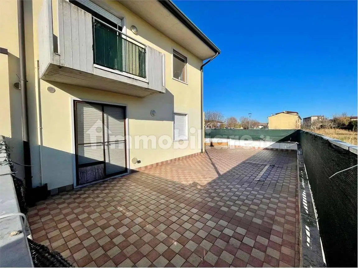 Appartamento in affitto a Nogarole Rocca