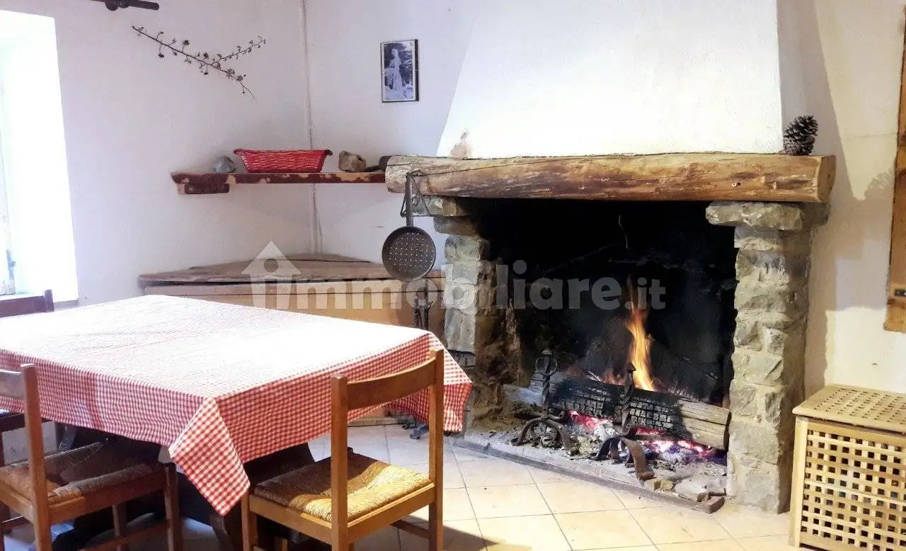 Appartamento in villa, buono stato, 135 m², Castelnovo Ne' Monti - foto 5