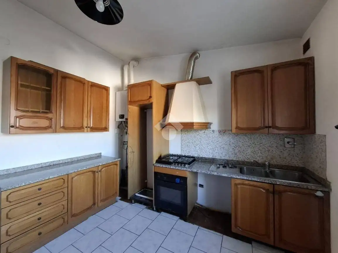 Quadrilocale buono stato, terzo piano, Centro, Castel Bolognese - foto 3