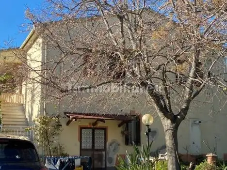 Appartamento in asta a Campiglia Marittima