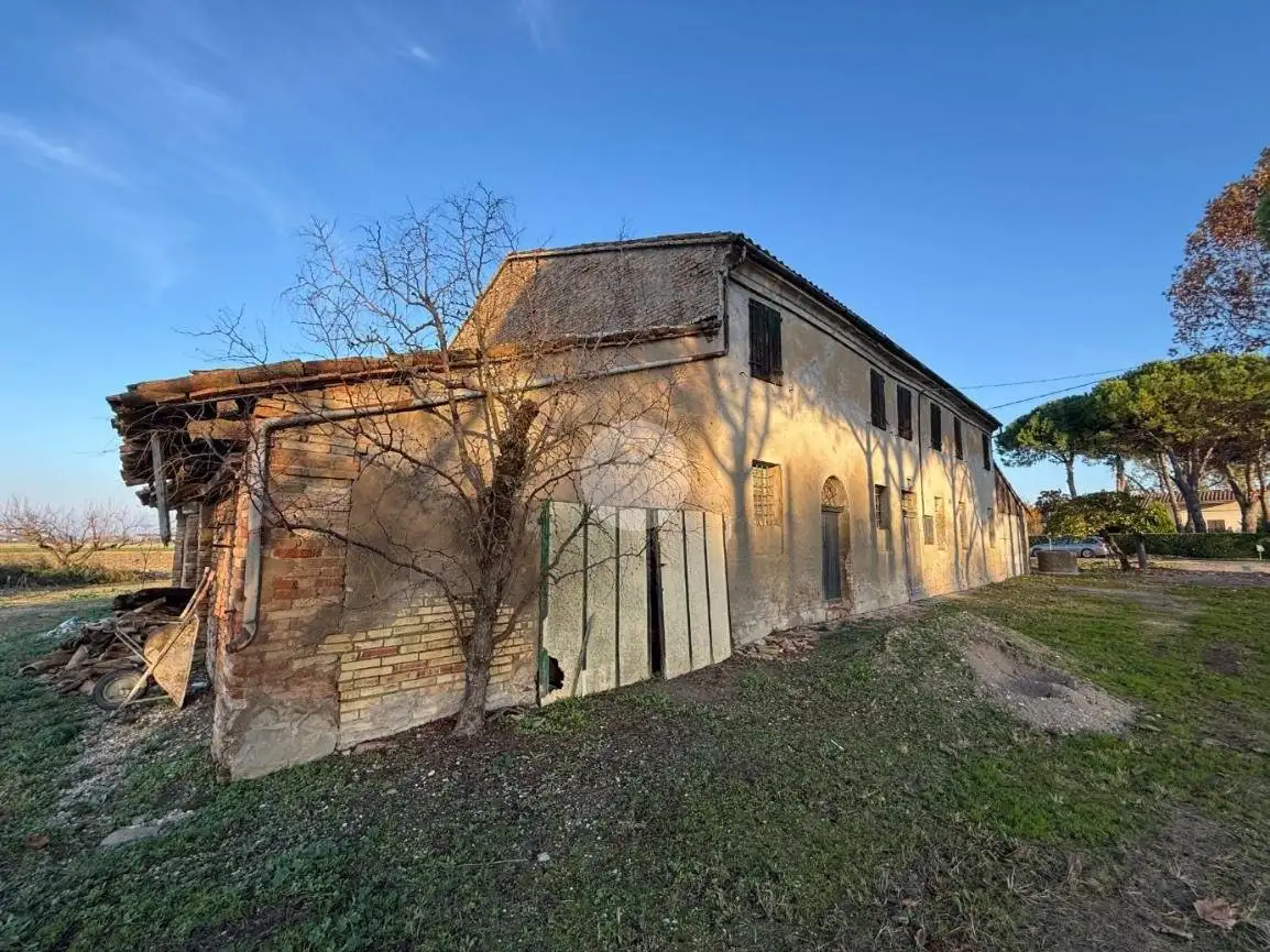 Rustico - Casale in vendita a Ravenna