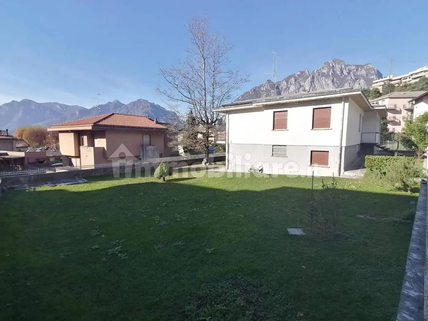 Villa in vendita a Lecco