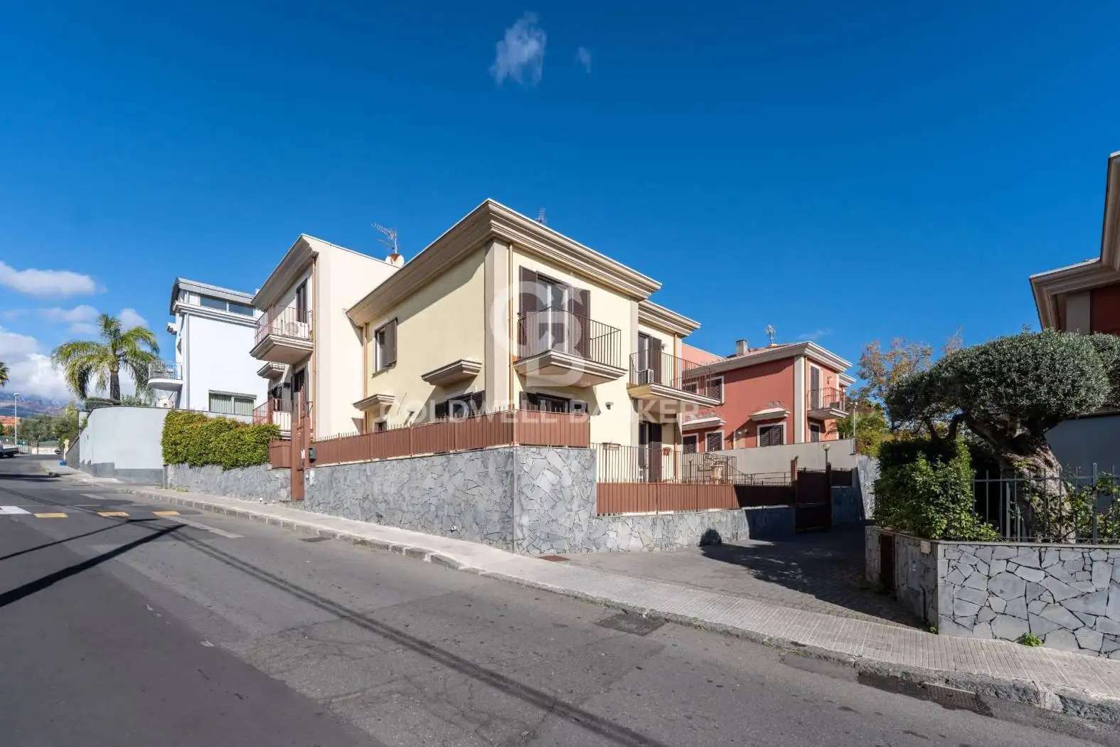 Villa unifamiliare via Giuseppe Ungaretti 7, Aci Sant'Antonio - foto 2