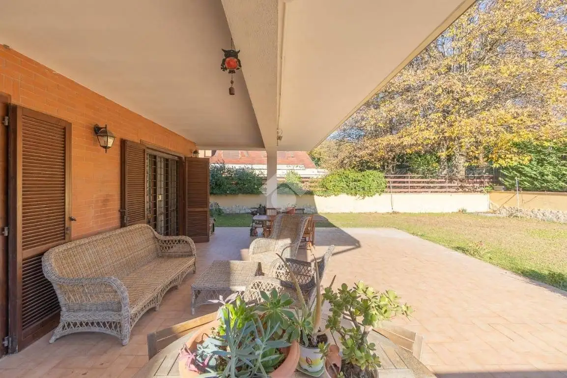 Villa plurifamiliare via Quinto Labieno Partico 3, Centro, Ariccia - foto 4