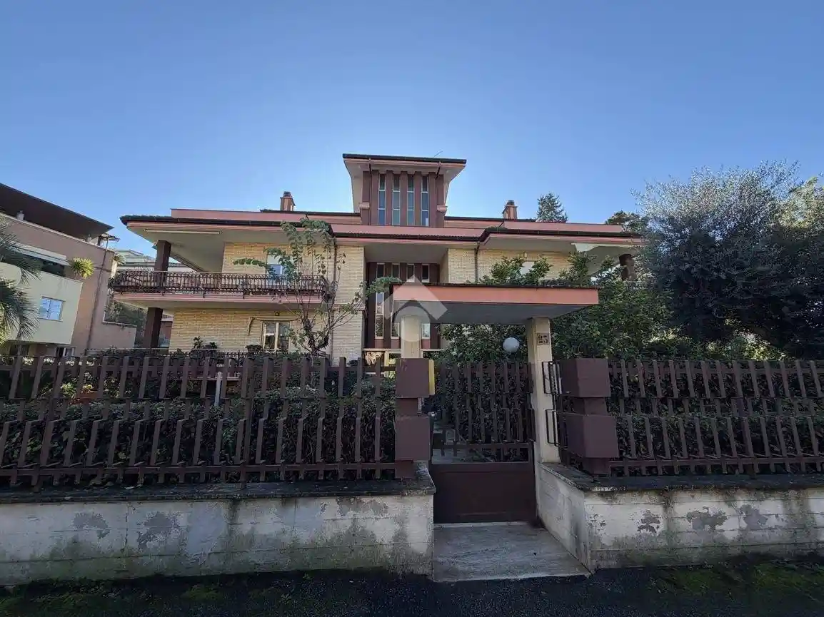 Attico via Nino Bixio 21, Centro, Latina - foto 4